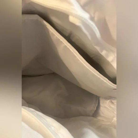 Reebok White and Gray Backpack with Teal Accents! NWT! - Picture 7 of 9